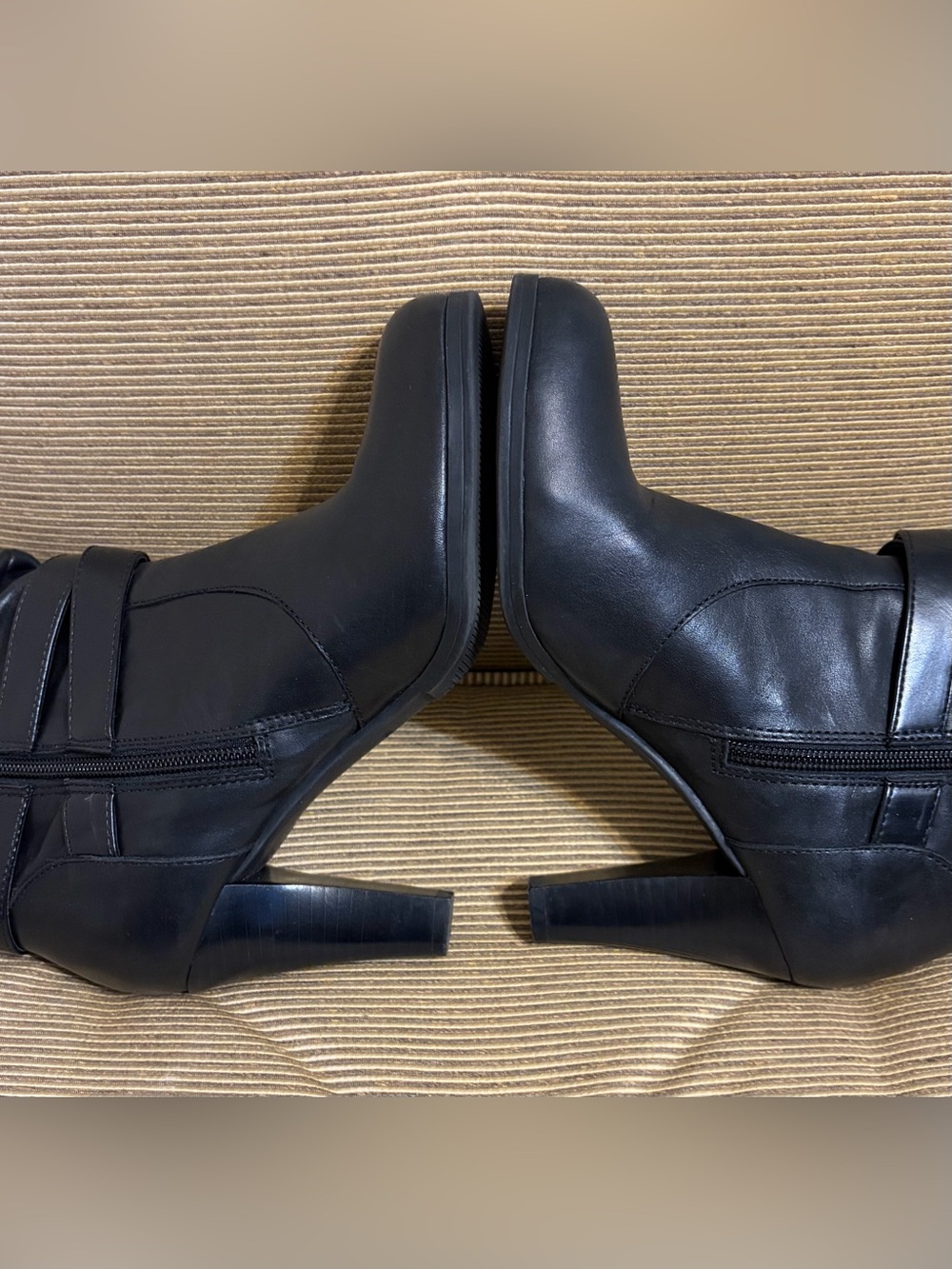 Kelly & Katie Women’s Christy Black Leather Slouch Boot - Size 7.5 - Picture 15 of 16